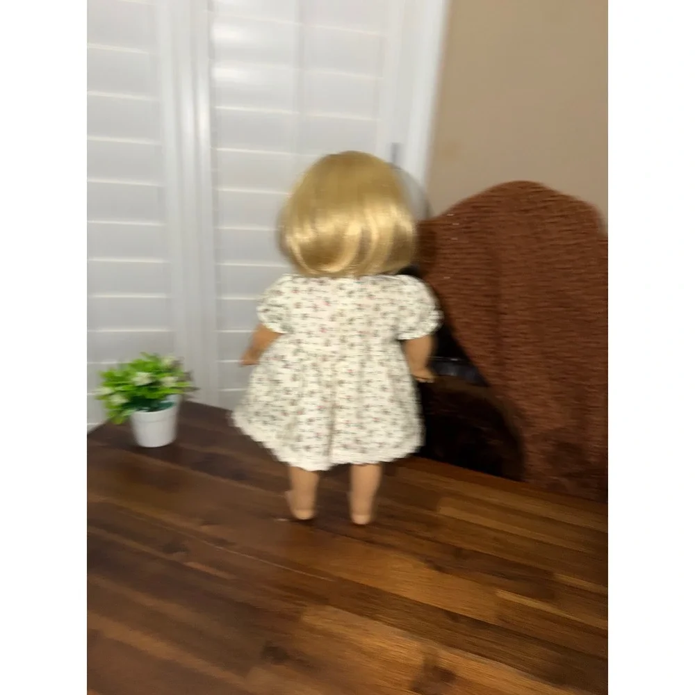American Girl Kit Kittredge Doll 18 Inch Blonde Hair Blue Eyes Floral Dress 2008